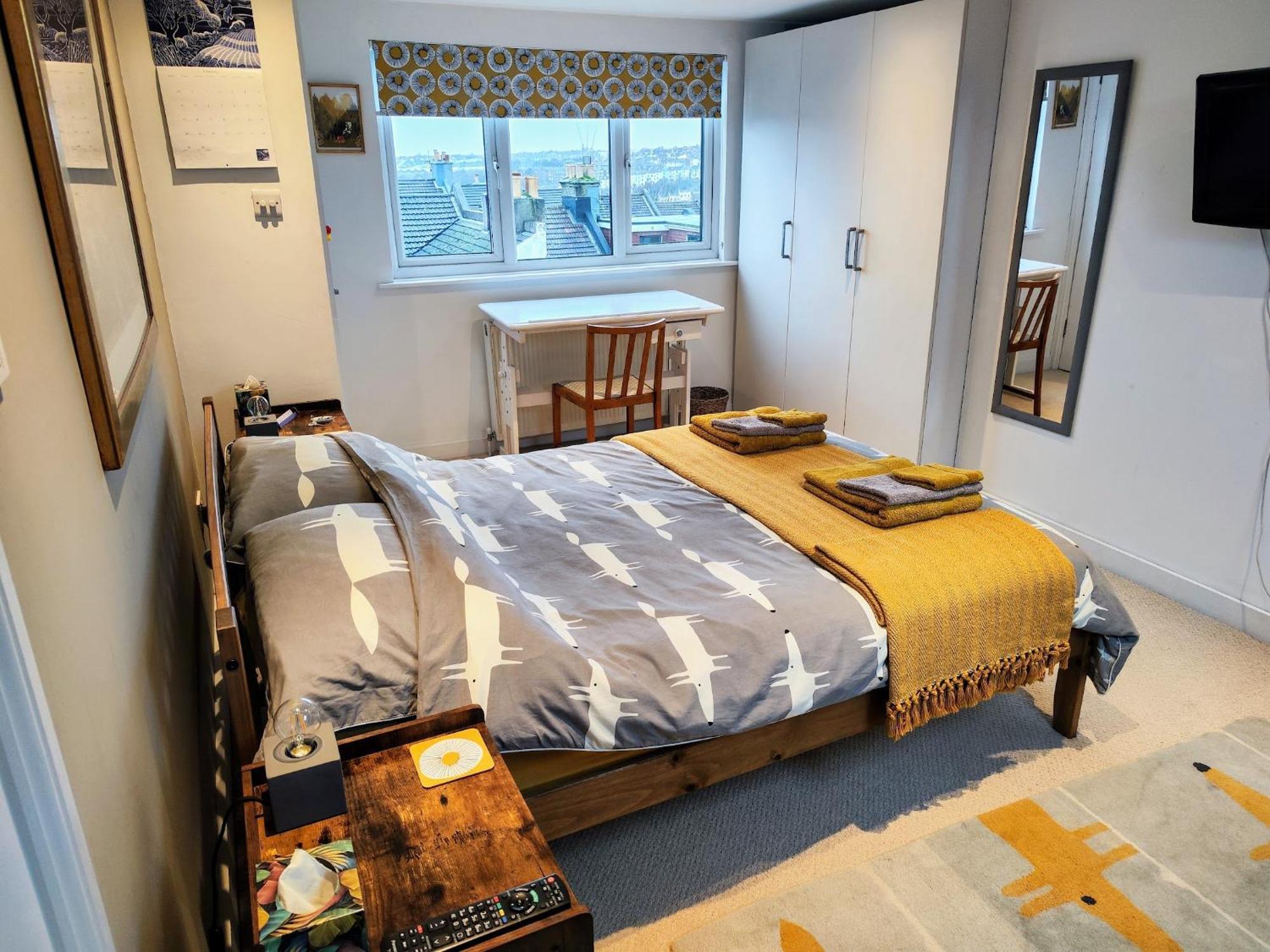 Large Light Loft Room - En Suite Brighton Екстериор снимка